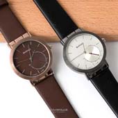 簡單銀框刻度設計皮革手錶